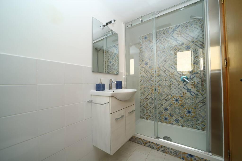 パレルモColonna House Casa Tra La Zisa E La Cattedraleアパートメント エクステリア 写真