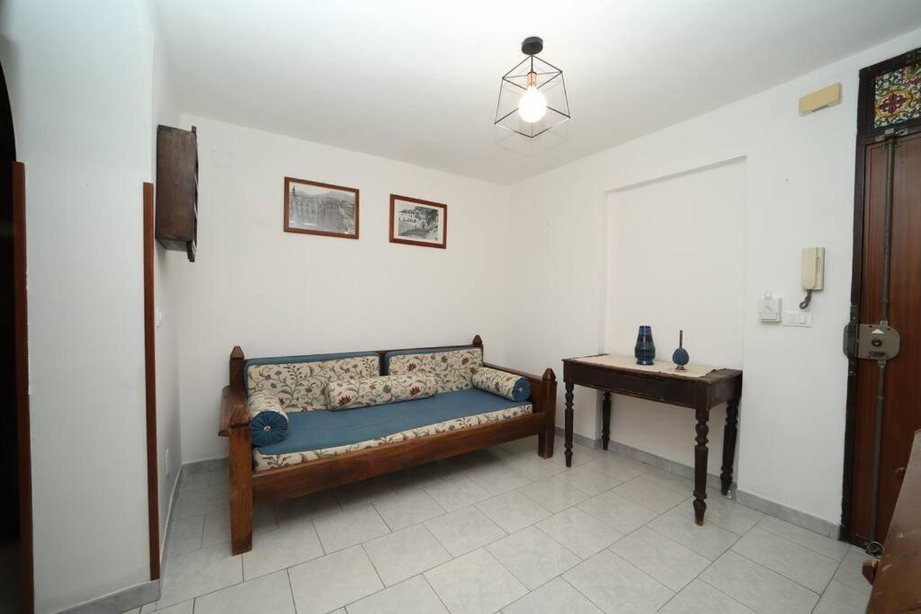 パレルモColonna House Casa Tra La Zisa E La Cattedraleアパートメント エクステリア 写真