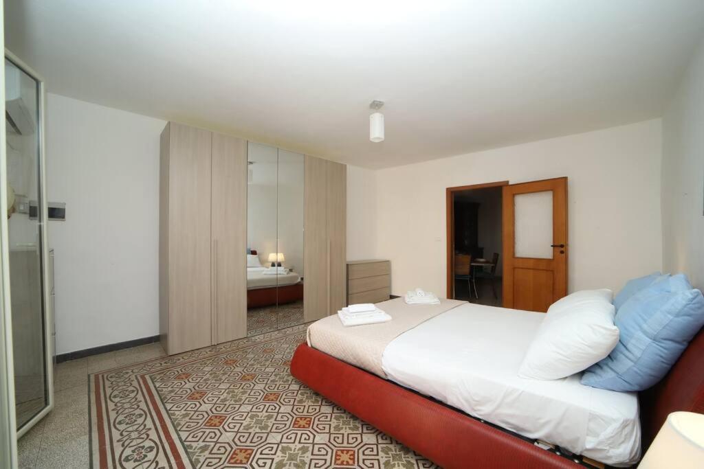 パレルモColonna House Casa Tra La Zisa E La Cattedraleアパートメント エクステリア 写真