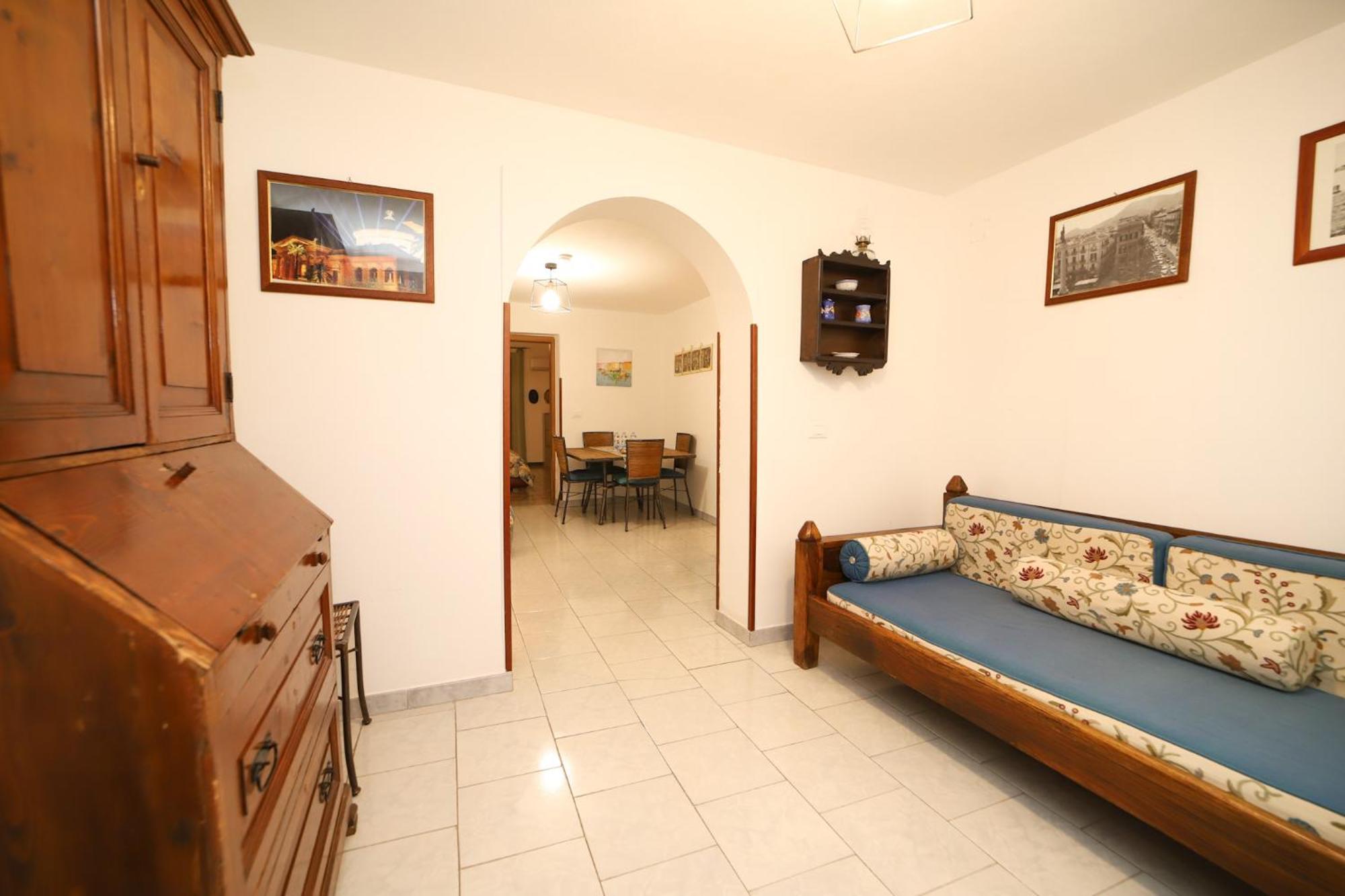 パレルモColonna House Casa Tra La Zisa E La Cattedraleアパートメント エクステリア 写真