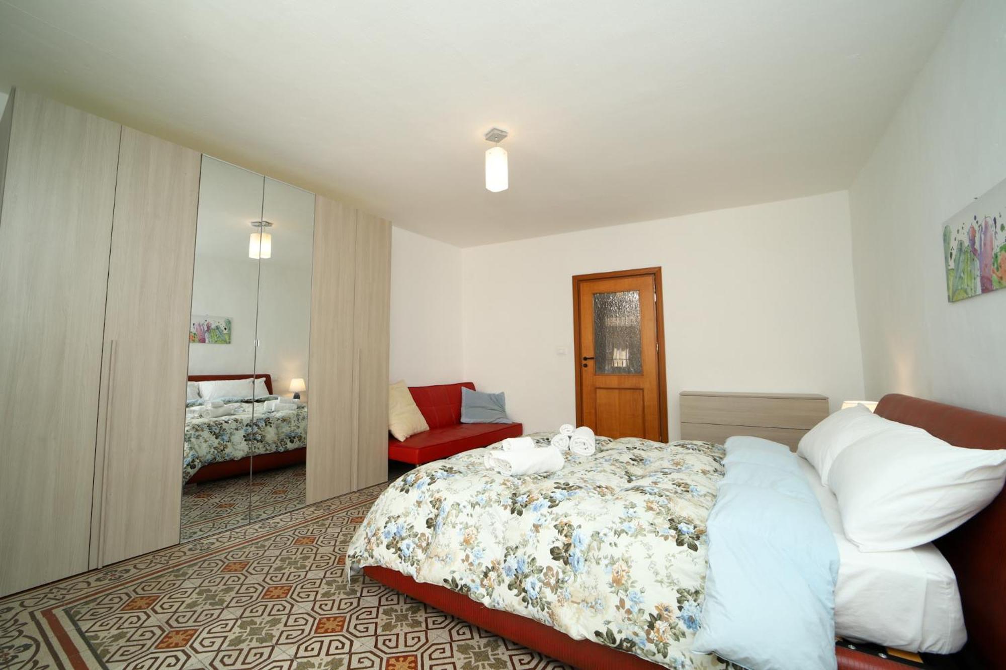 パレルモColonna House Casa Tra La Zisa E La Cattedraleアパートメント エクステリア 写真